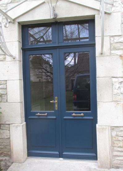 Porte double semi-vitrée - 1