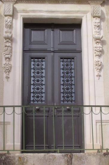 Porte 1800 
