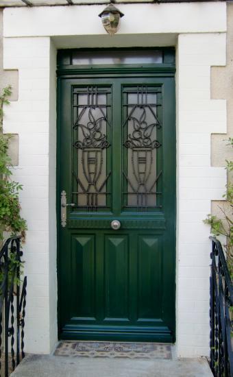 PORTE D'ENTREE ANCIENNE.