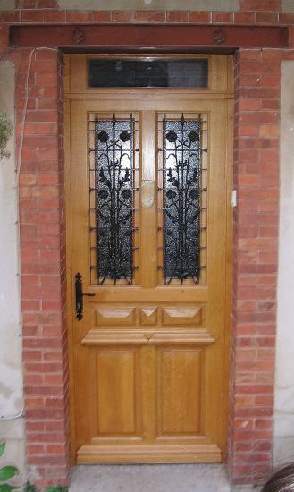 ANCIENT FRONT DOOR. RESTORE INSULATING DOOR
