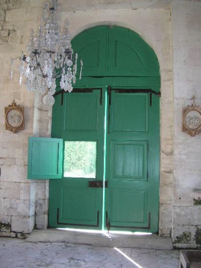 RESTAURATION PORTAIL ANCIEN DOUBLE VANTAUX AVEC IMPOSTE CINTREE