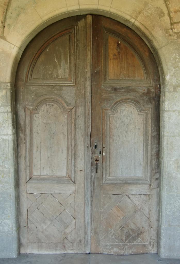 PORTAIL D'EGLISE 18ème SIECLE (AVANT)