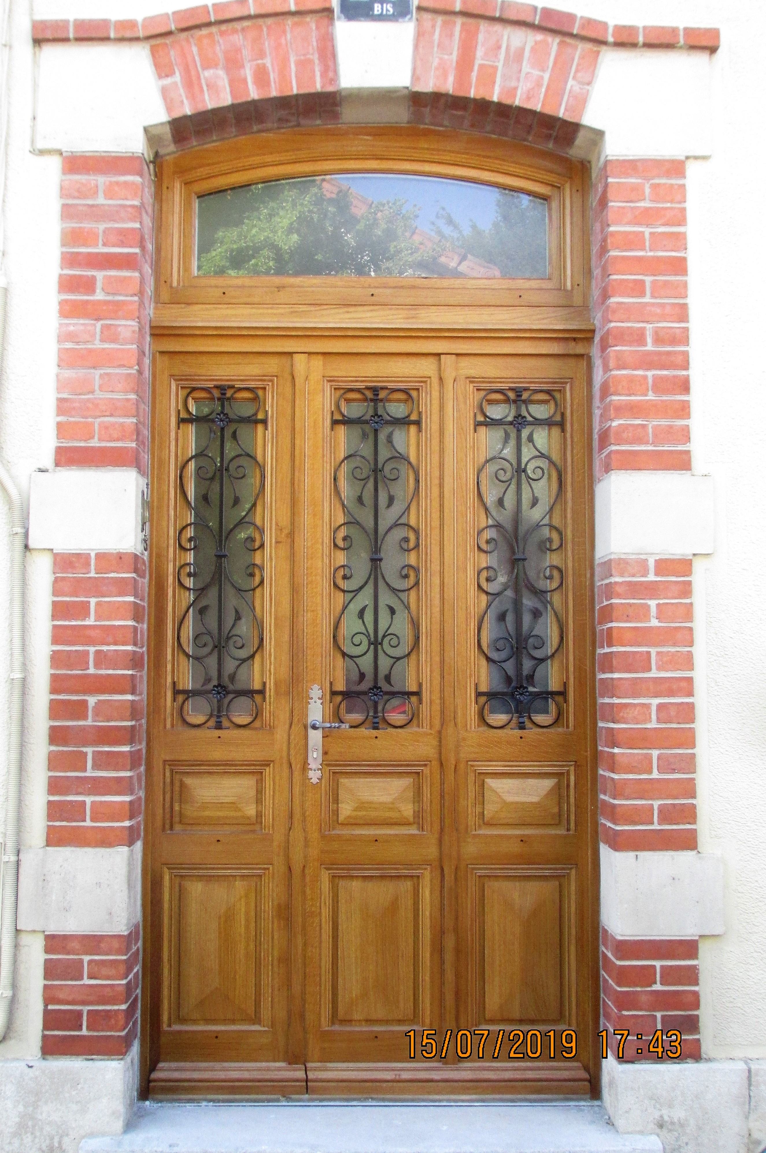 Porte double vantaux 1900, ouvrant 2/3 et semi-fixe 1/3